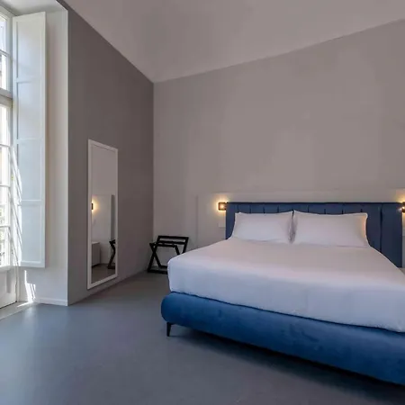 Oriana Homel 4*