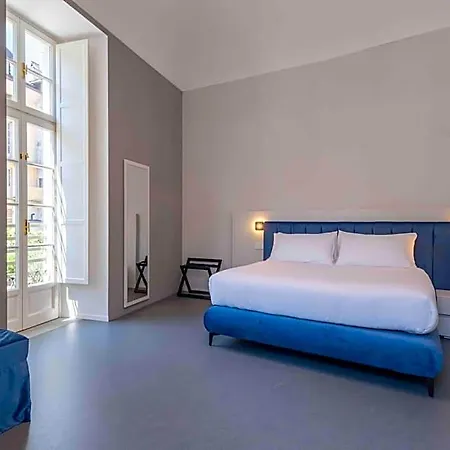 Oriana Homel 4*