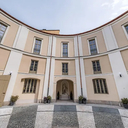 Oriana Homel Aparthotel 4*