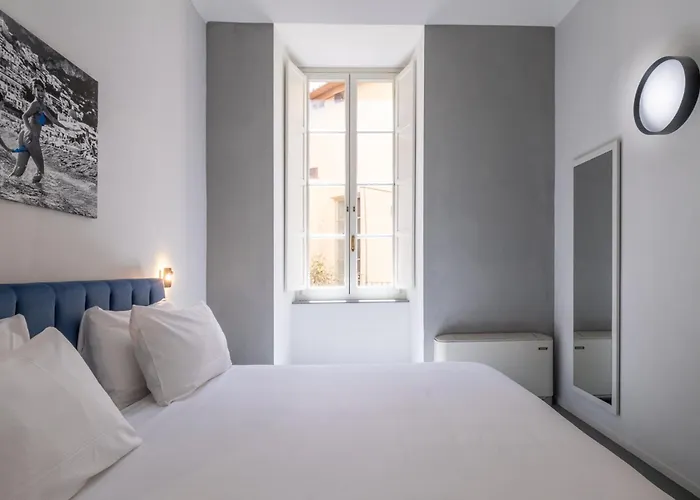 Oriana Homel Aparthotel