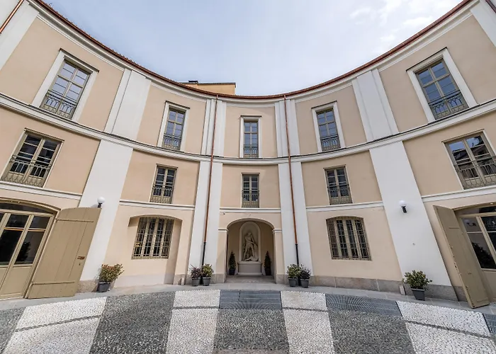 Oriana Homel Aparthotel 4*